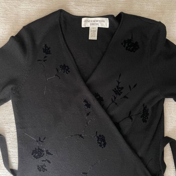 Jones New York Top Size 0P Black Wrap Knit Velvet Floral Vintage 1990s Elegant - Picture 9 of 14